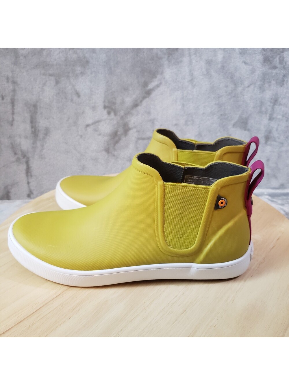 Bogs Chartreuse Chelsea Ankle Rain Boots Slip-On Round Toe Rubber Women’s Size 7 - Picture 4 of 9